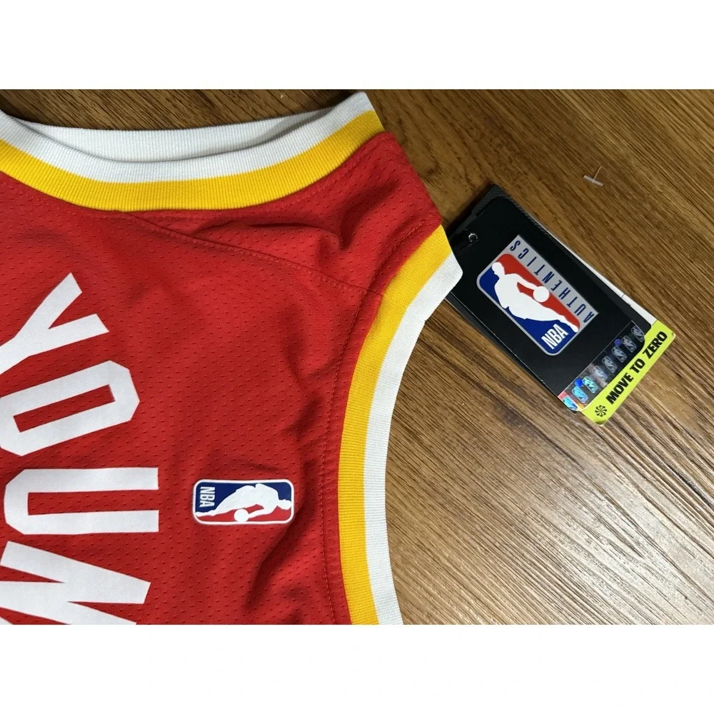 NWT -‎ Trae Young Nike Hawks Swingman Jersey 44 M ShareCare Patch, Dry fit